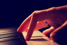 日军南京大屠杀把尸体当桥用